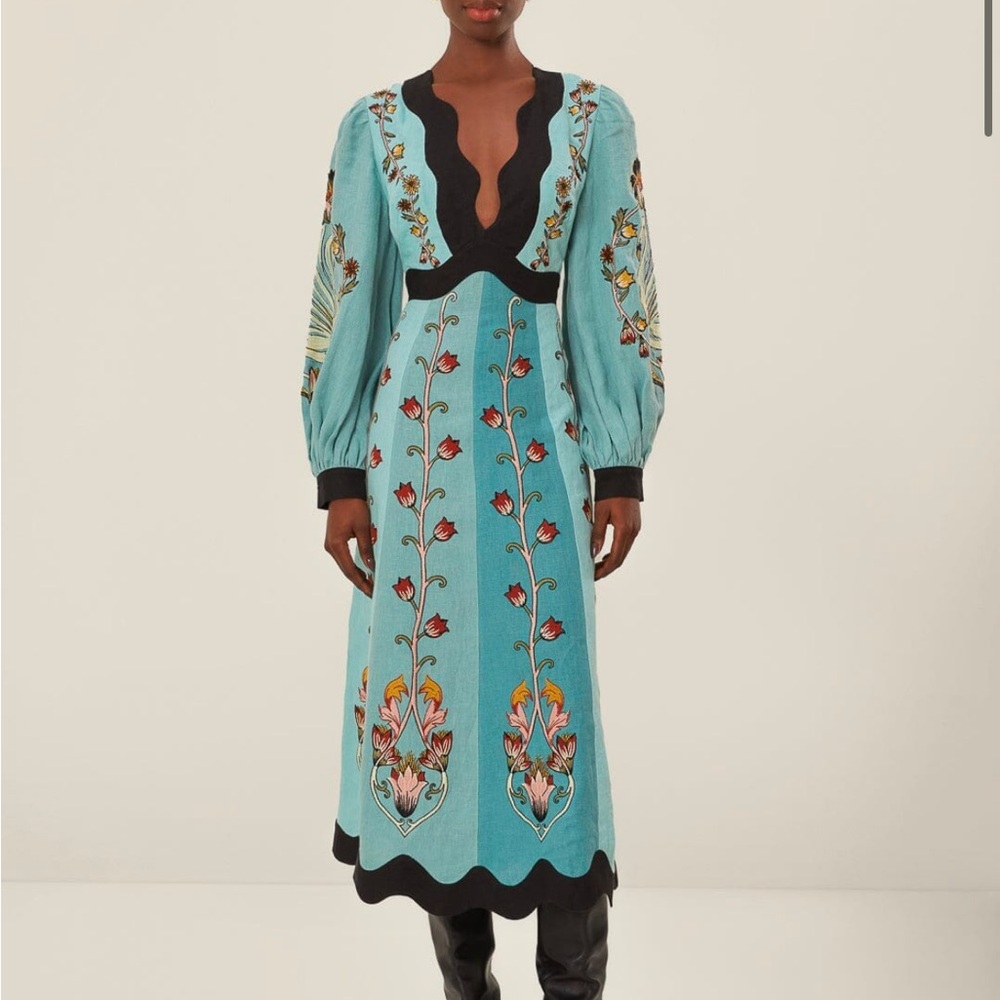 FARM Rio Linen Floral Embroidered Dress (XS - NWT)